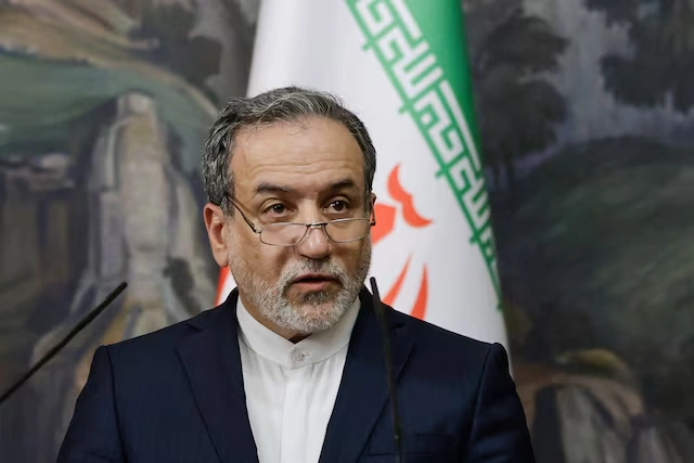 Iran's top diplomat holds talks with Hamas official Iran's top diplomat holds talks with Hamas official