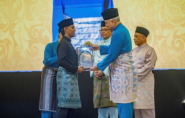 MAAL_HIJRAH (1) Malaysia's Sultan Nazrin warns leaders against impulsive decisions