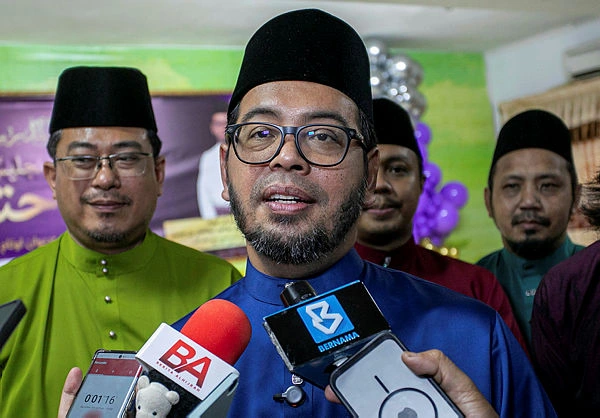 MAIWP opens Paza Batu branch to boost zakat aid