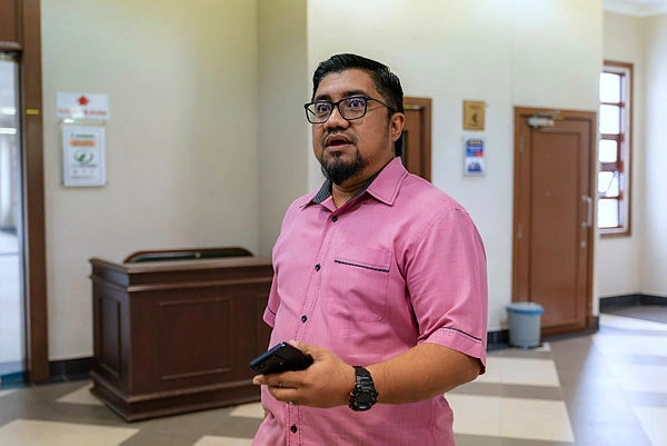 Chegubard charged with sedition over royal remarks