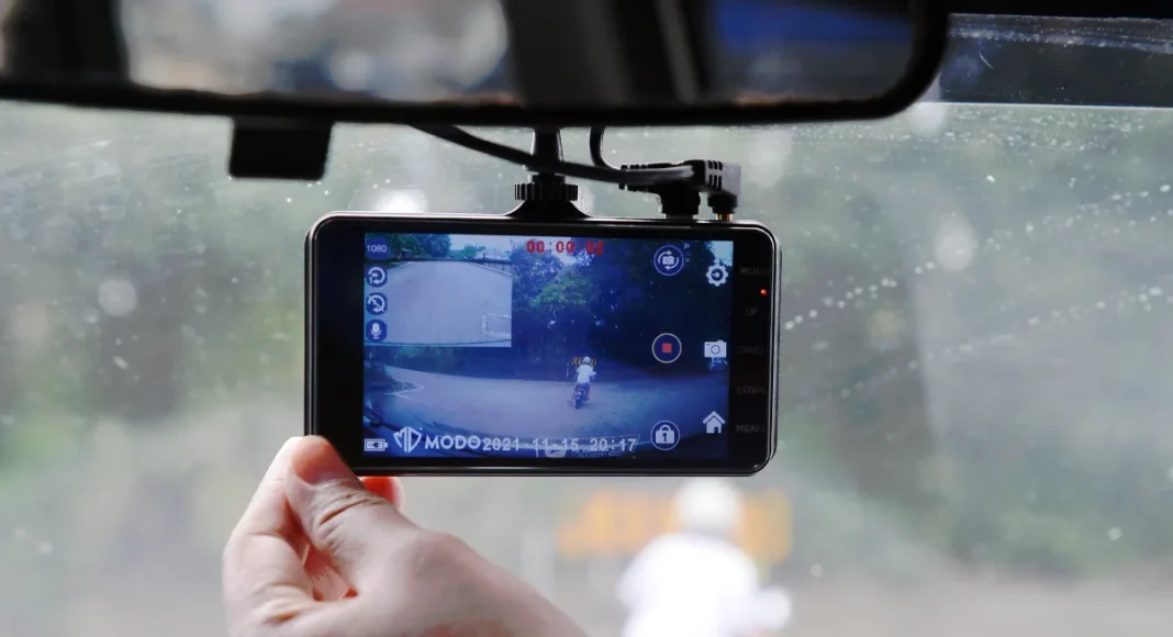 E-hailing drivers divided over proposal for mandatory in-car cameras