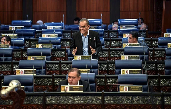 MOH committed to sustaining private clinic operations, says Dzulkefly