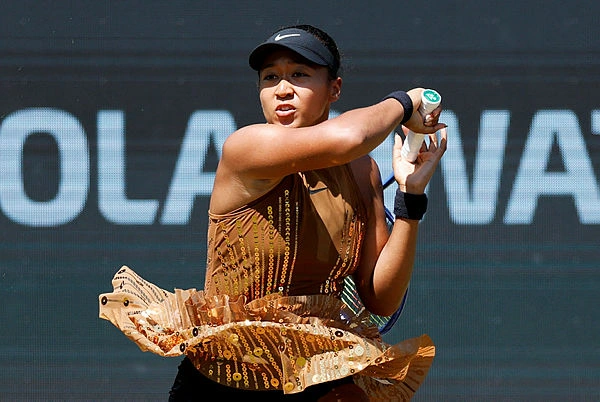 Osaka reaches first grass court final in Bad Homburg