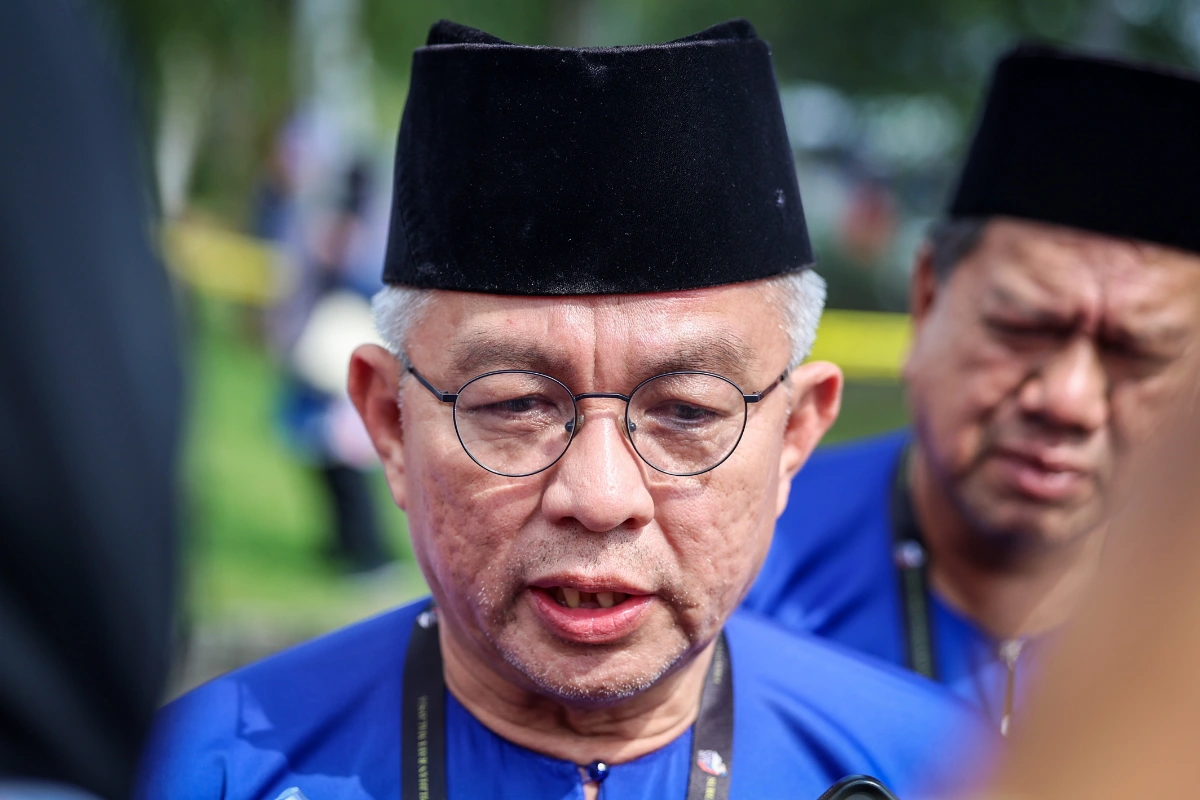Adham Baba faces three-cornered fight in Pasir Raja