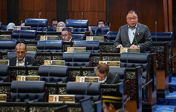Rain rave festival generates RM392 million in economic returns - Tiong