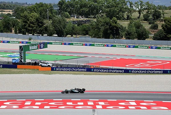Russell edges ahead in Barcelona F1 practice session Russell edges ahead in Barcelona F1 practice session