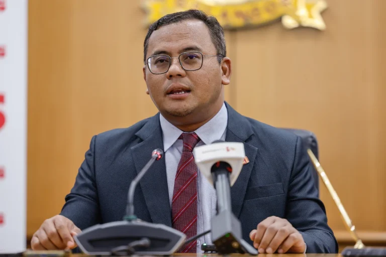 Selangor tells local councils to fix transport links