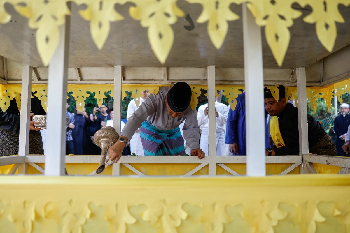 Tengku Putri Arafiah laid to rest at Shah Alam Royal Mausoleum