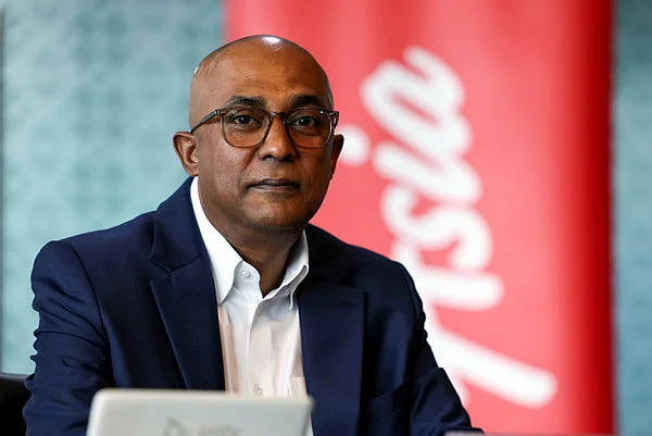 Airasia x reviewing fares weekly amid fuel price drop