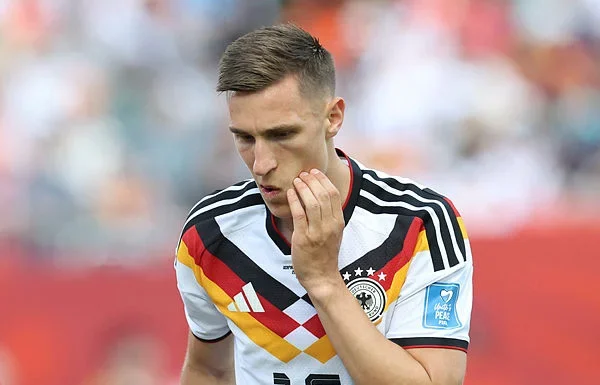 Germany’s Schlotterbeck out of World Cup with ankle injury