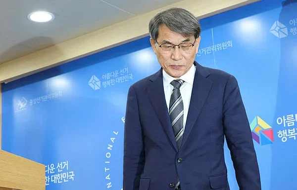South Korea election chief resigns after ballot shortage chaos