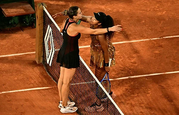 Sabalenka bests Osaka at French Open, Berrettini into quarters