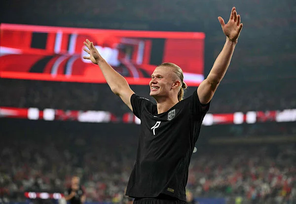 TOPSHOTS-TOPSHOT-FBL-WC-2026-MATCH41-NOR-SEN- Two-goal Haaland fires Norway into World Cup last 32