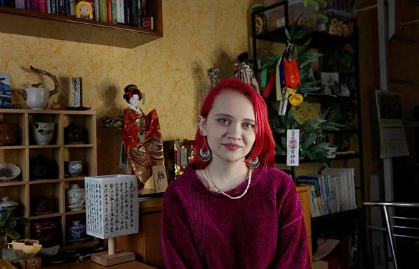 Ukrainian haiku poet finds small miracles in war