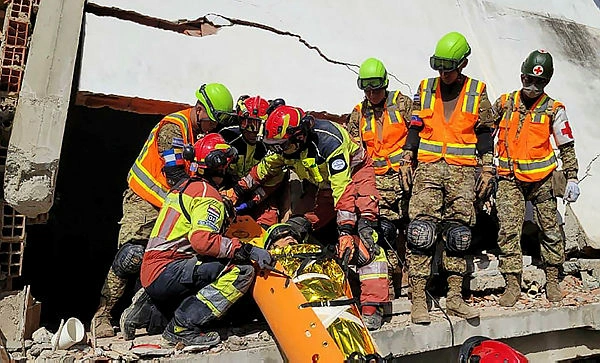 'We need help': Venezuelans furious at slow official response to quakes