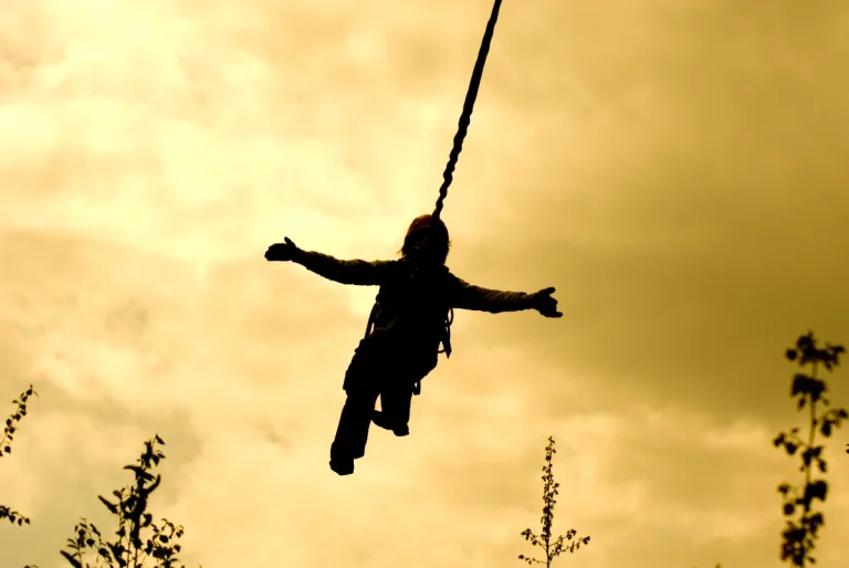 Woman dies in Brazil rope jump after safety cord left off