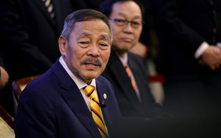 Strong English proficiency boosts Sarawak’s ties with Indonesia’s Kalimantan: Minister