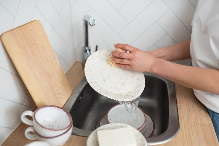 ‘Don’t expect only women to do it’ — Viral post about washing dishes triggers gender role debate