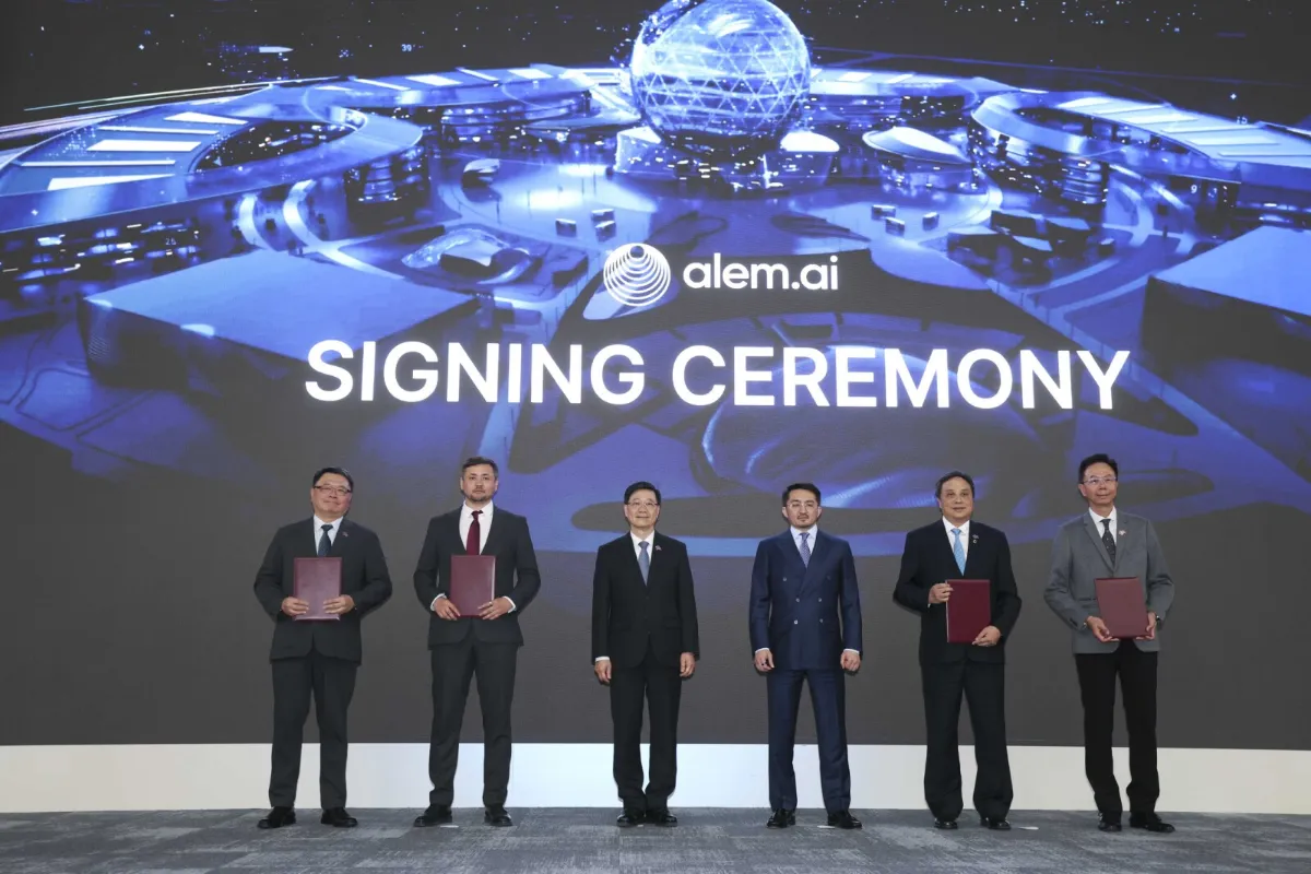 Cyberport Chairman Joined CE’s Business Delegation to Kazakhstan and Uzbekistan