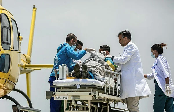 Nepali climber found alive after six days on Everest
