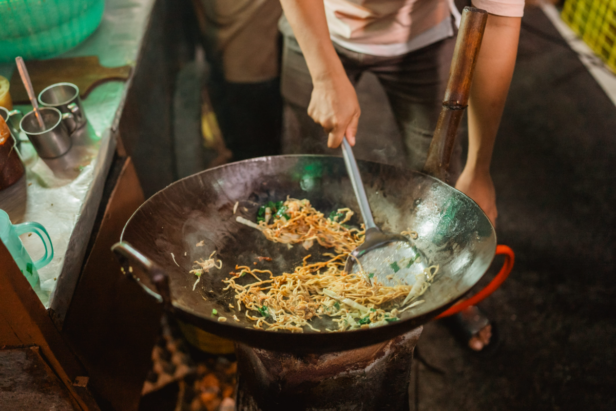 From yellow noodles to rice vermicelli and kway teow, each noodle type reacts differently to heat, sauce and oil.