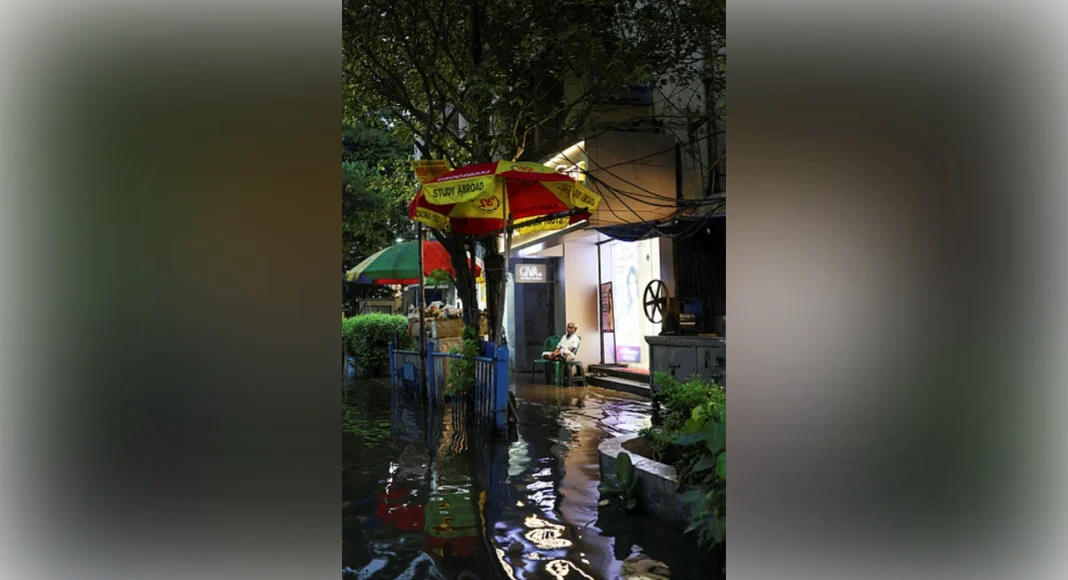 India monsoon revives after stall, heads to central belt