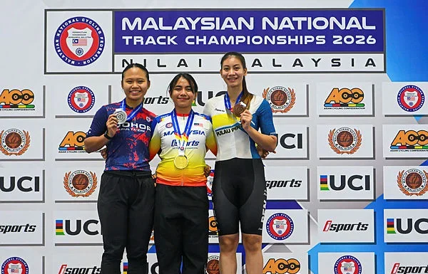 Nurul Izzah defends national sprint gold with grit