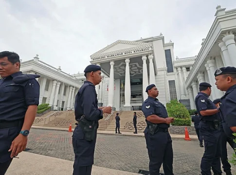 Blood on document does not prove handwriting by Zara Qairina, says expert