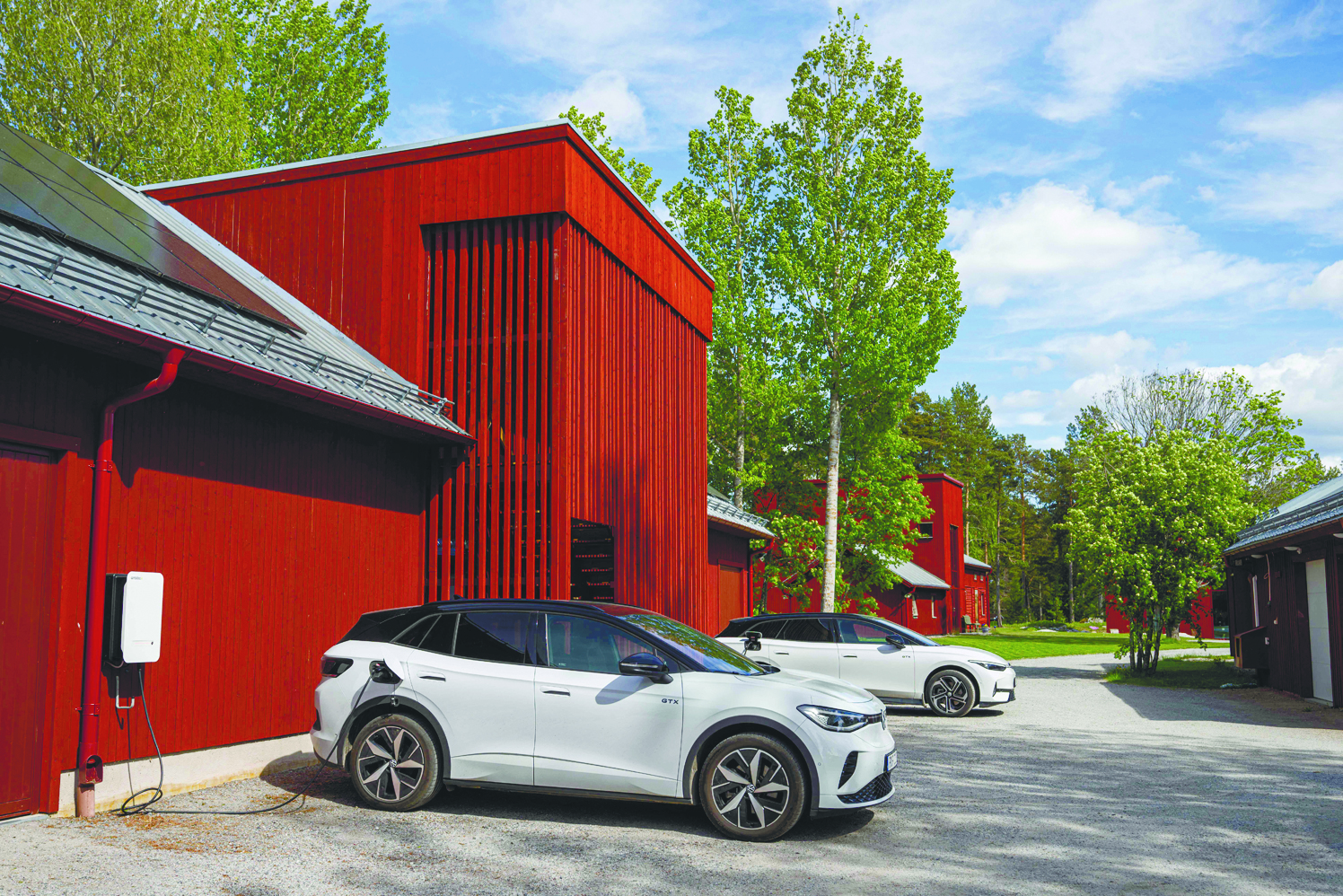 SWEDEN Battery on wheels – Sweden powers homes with EVs