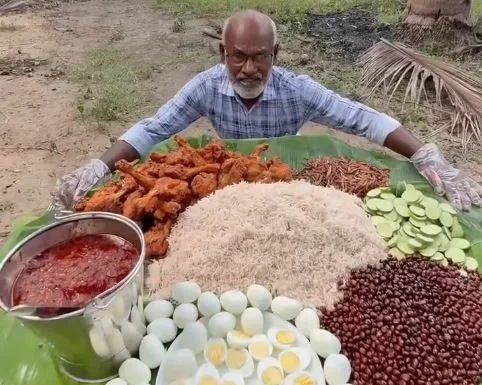 Indian Grandpas win praise from Malaysians for cooking Nasi Lemak using an authentic recipe