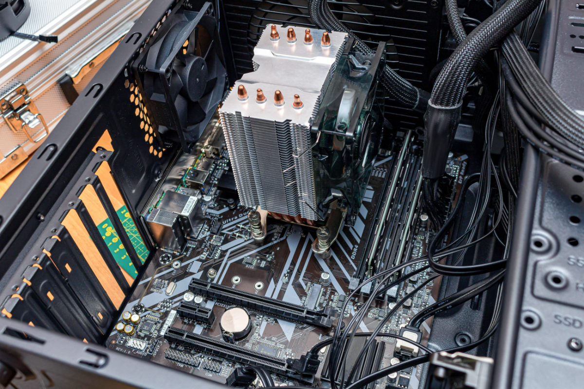 A well-built PC is not only faster to use, but easier to open, clean and upgrade later. – ALLPICSFROM 123RF