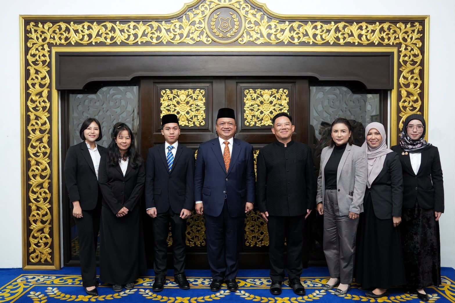Perlis prince meets Thai border official to boost ties