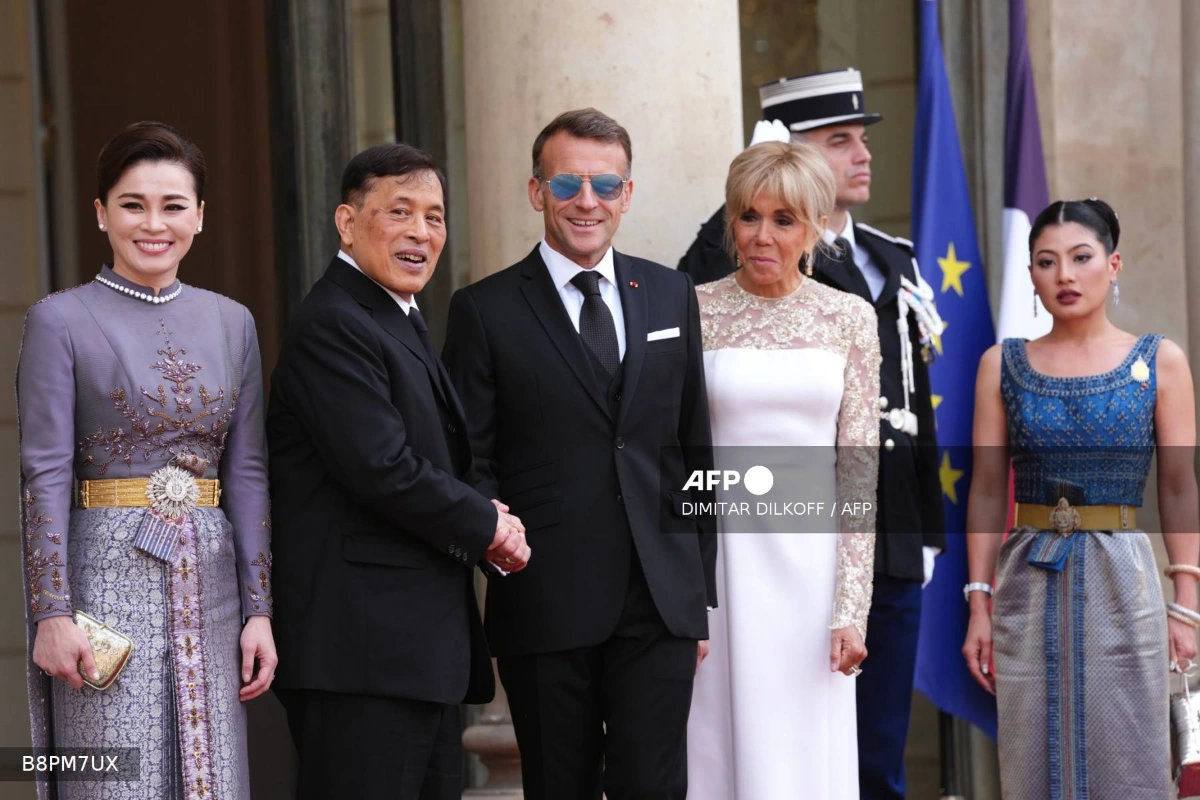 AFPFranceThailandPoliticsDiplomacy Thailand denies AI-generated image of Macron kneeling before king during state visit to France, calling it fake