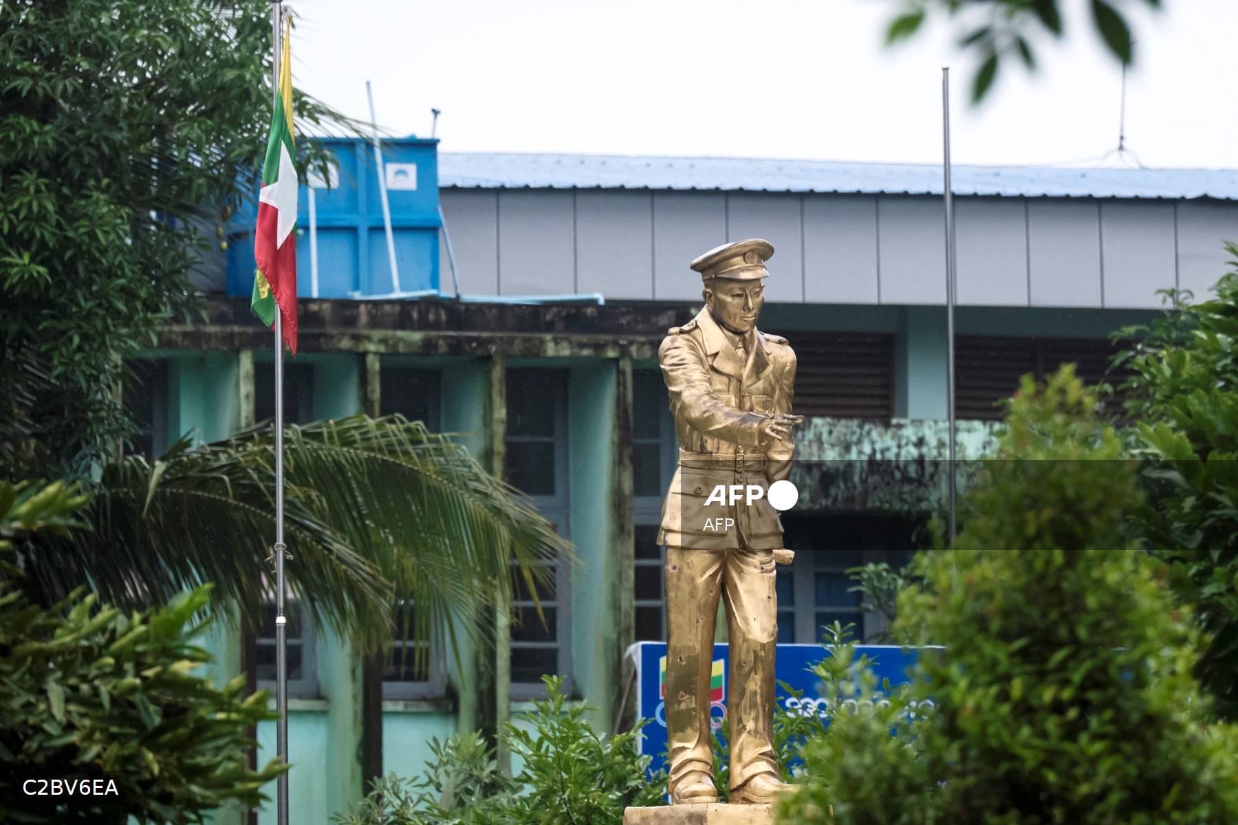 Aung San statues vanish across Myanmar amid legacy battle Aung San statues vanish across Myanmar amid legacy battle
