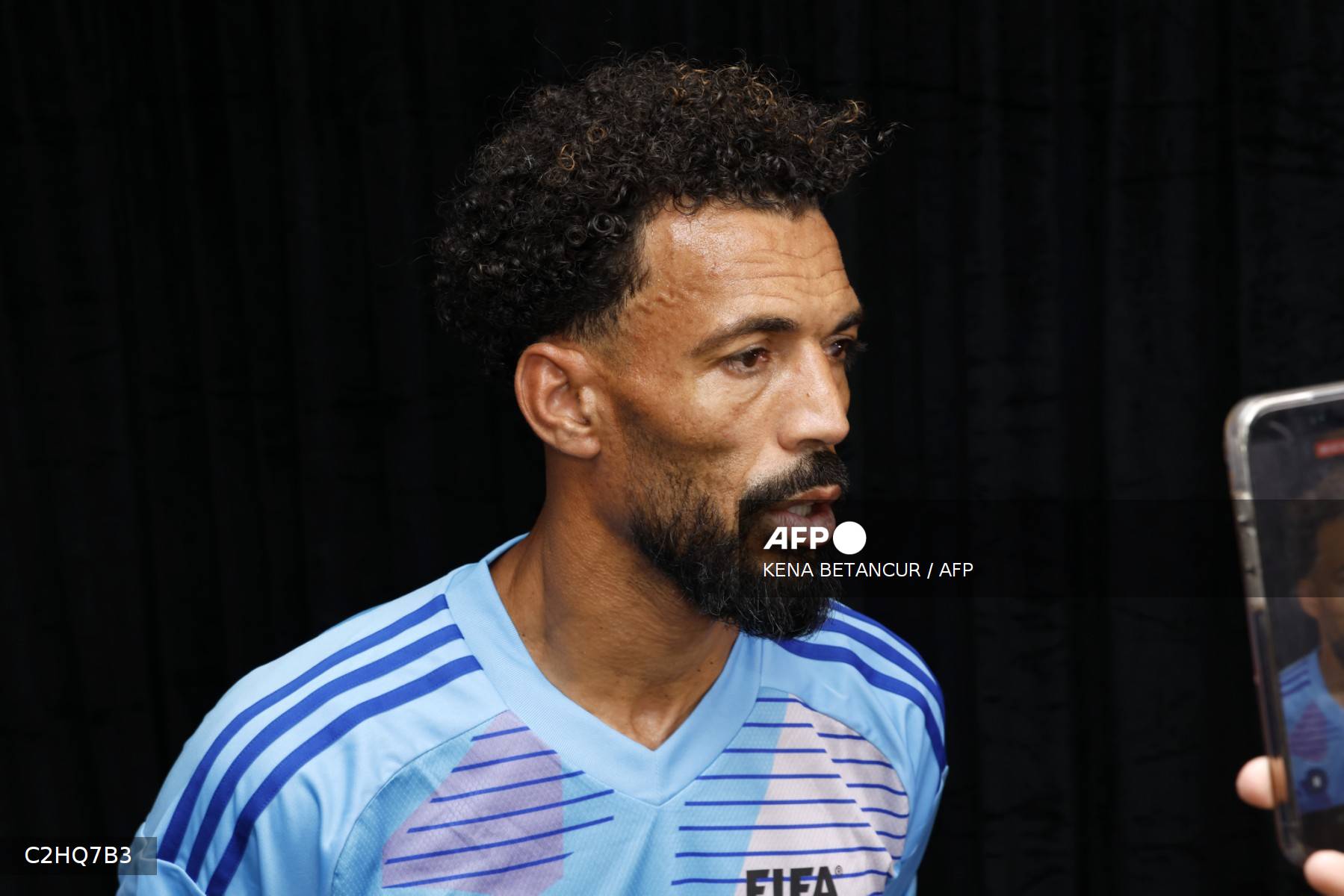 Vozinha signs for Chile football club after World Cup heroics Vozinha signs for Chile football club after World Cup heroics