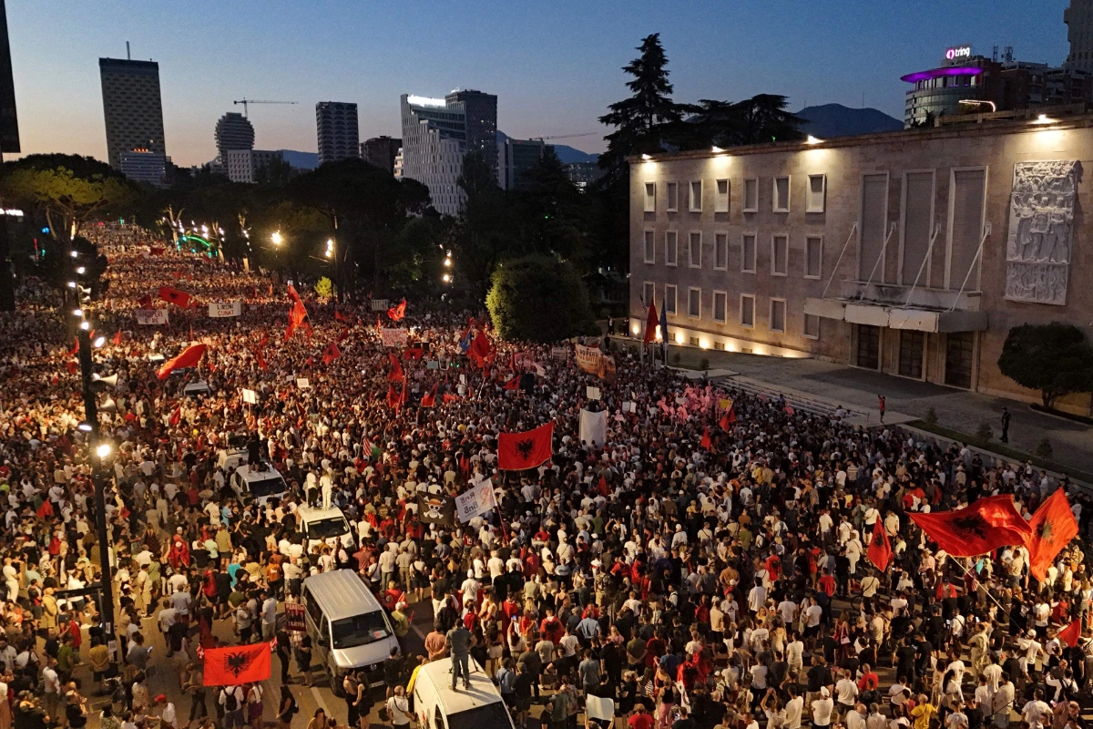 ALBANIA-US-POLITICS-TOURISM-ENVIRONMENT-CONSTRUCTION Tens of thousands rally in Albania against Trump-linked resort project