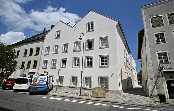 Hitler's Austrian birthplace to become a police station