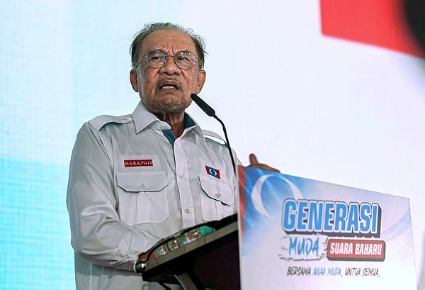Anwar No development funds cut for opposition-held areas Anwar: No development funds cut for opposition-held areas