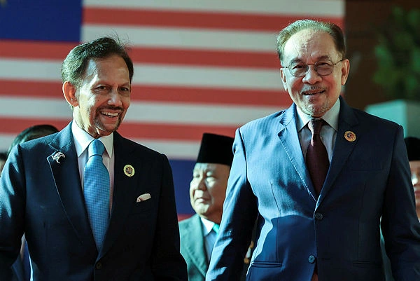 Anwar congratulates Sultan of Brunei on his 80th birthday Anwar congratulates Sultan of Brunei on his 80th birthday