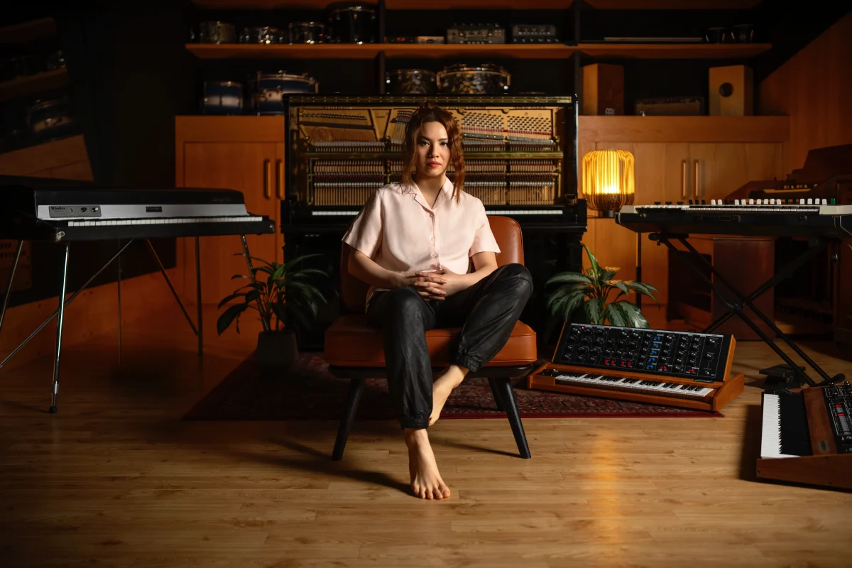 Exclusive: Belle Chen, nomadic musician Belle Chen x theSun