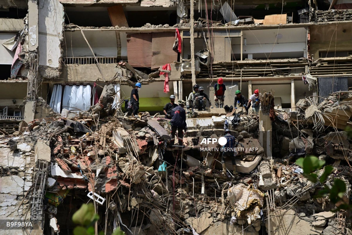Death toll from Venezuelas twin earthquakes rises to 3535 Death toll from Venezuela's twin earthquakes rises to 3,535