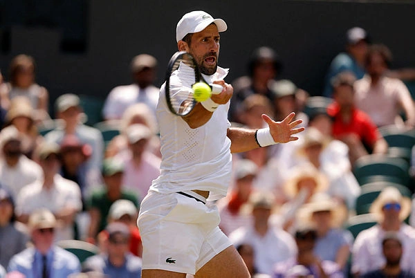 Djokovic eyes history in third round at Wimbledon Djokovic eyes history in third round at Wimbledon