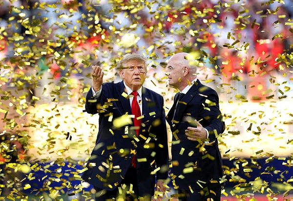 FOI-SOC-SPO-WCS-SPAIN-V-ARGENTINA_-FINAL-FIFA-WORLD-CUP (2) Trump basks in World Cup final spotlight