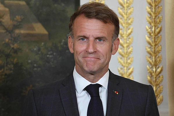 FRANCE-GABON-POLITICS-DIPLOMACY French parliament backs social media ban for under-15s in EU first