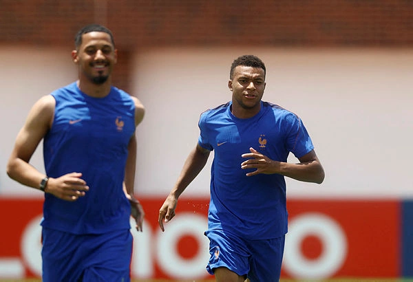France and Spain face off in World Cup semi-final