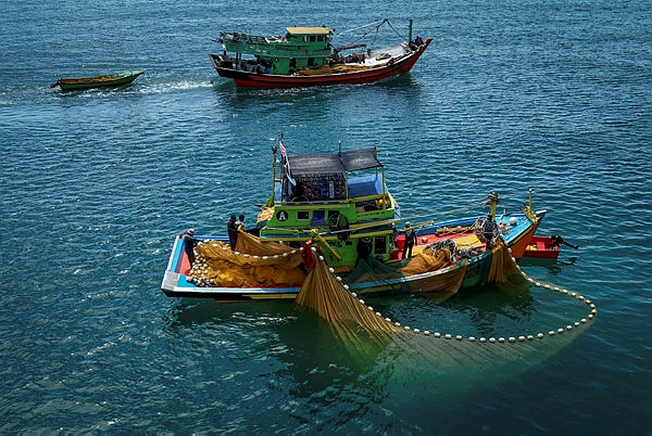 GPS fish finders for Melaka fishermen by end of August GPS, fish finders for Melaka fishermen by end of August