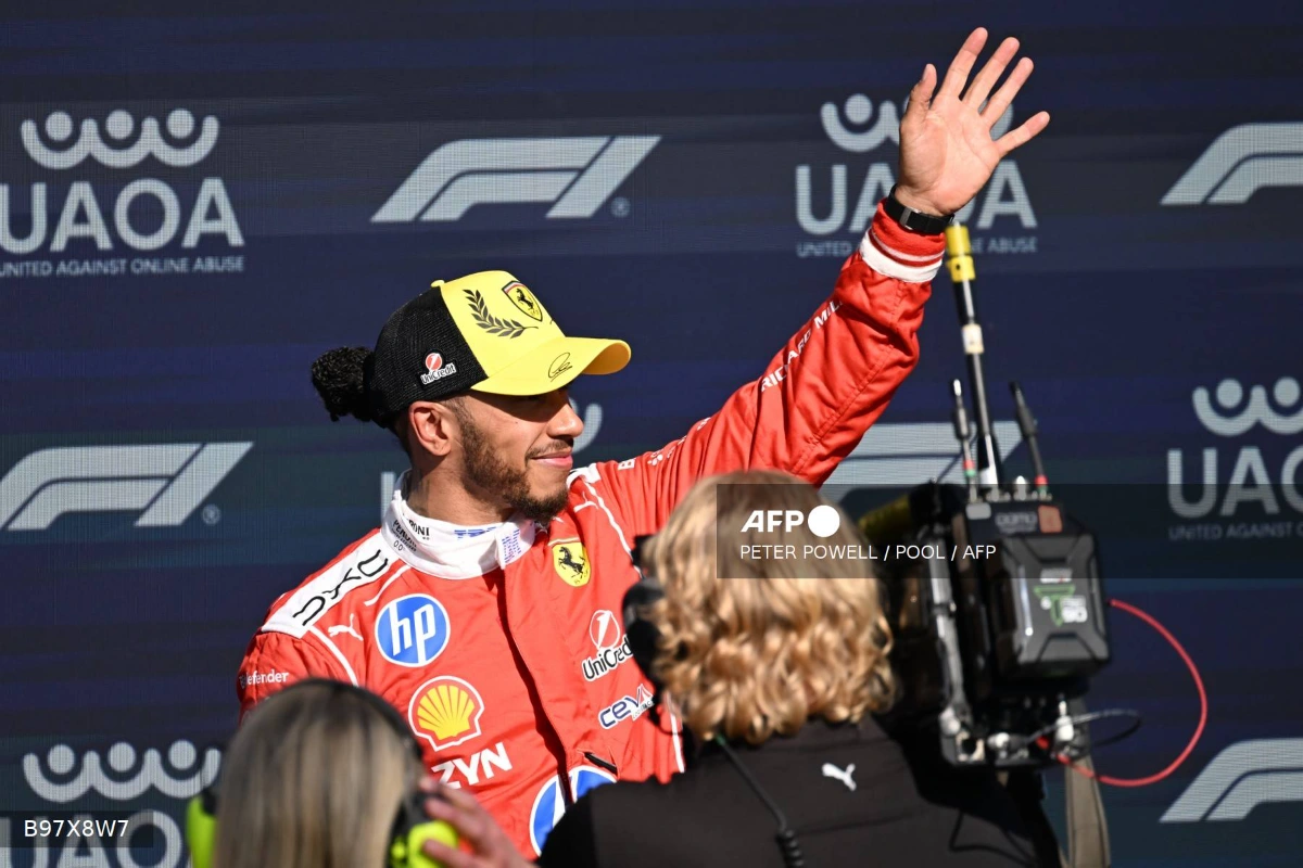 Hamilton beats Antonelli to British GP sprint pole with supreme lap Hamilton beats Antonelli to British GP sprint pole with supreme lap