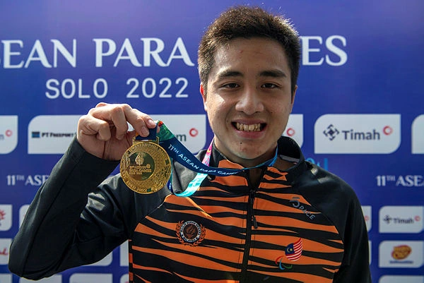 Ethan Khoo finishes fourth in men's 200m freestyle S14 final