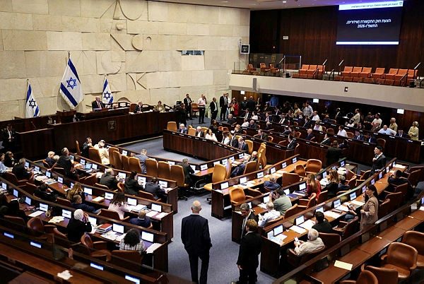 Israel parliament dissolves ahead of October polls Israel parliament dissolves ahead of October polls