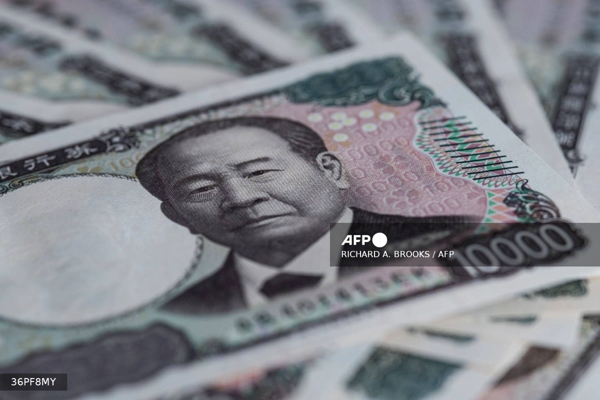 Japanese yen slides to four-decade low against the dollar Japanese yen slides to four-decade low against the dollar